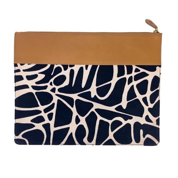 DIANE VON FURSTENBERG Large Print Canvas Tan Leather Laptop Cosmetic Pouch Bag - Picture 2 of 7